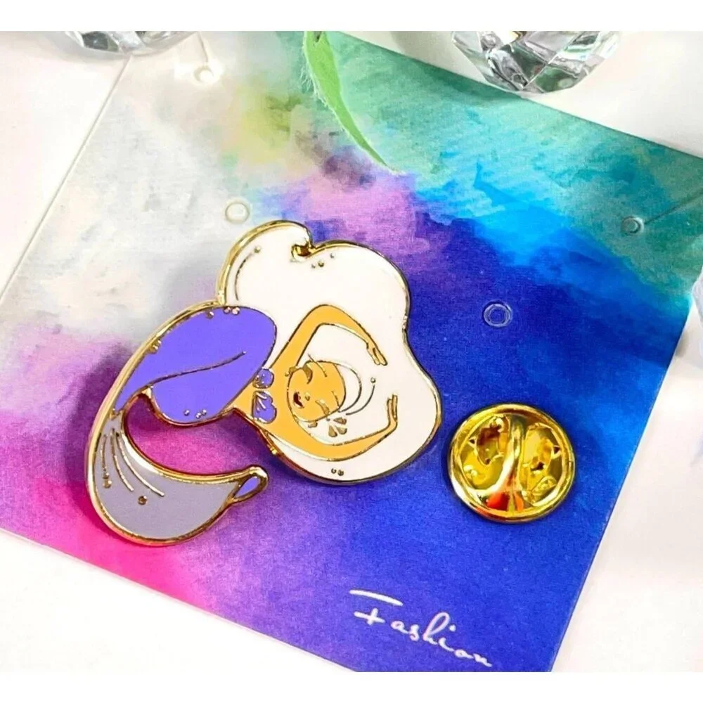 None ariel lapel